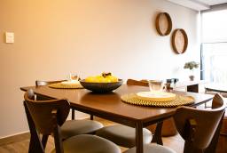 Cover Home