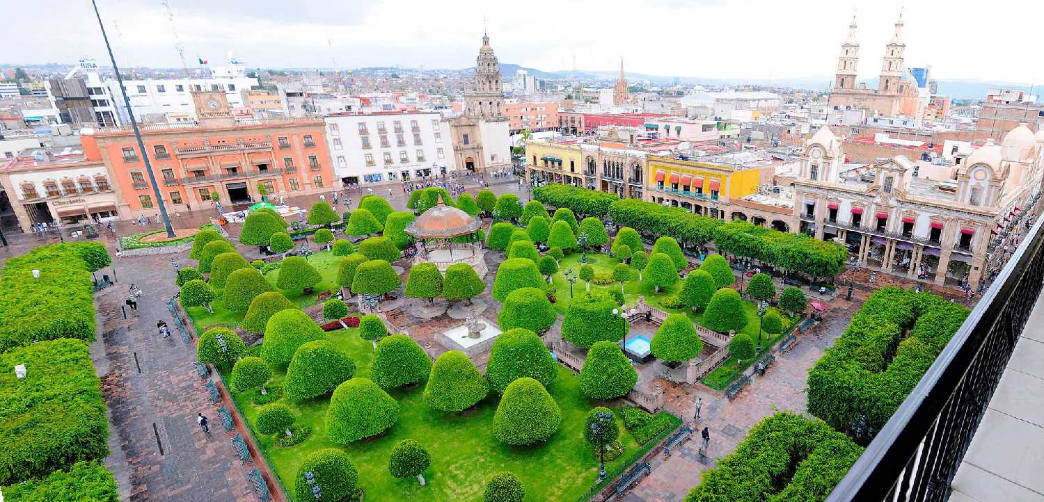 León